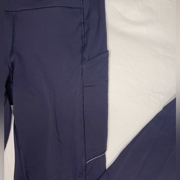 Lululemon High Rise 28” Legging with Pockets - Picture 3 of 4